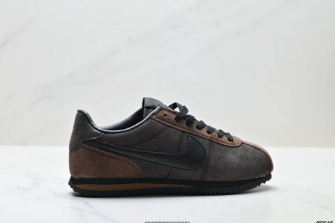 Nike Classic Cortez Casual Running Shoes