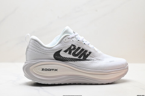 Nike VOMERO PLUS Running Shoes