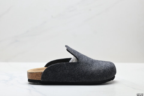 Birkenstock Amsterdam Closed-Toe Slippers