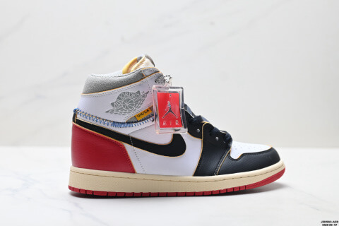 Nike Air Jordan 1 Retro High Basketball Shoes