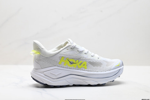 HOKA CHALLENGER 8 Running Shoes