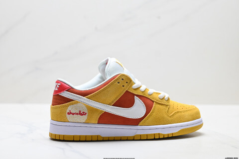 NIKE DUNK LOW Skate Shoes