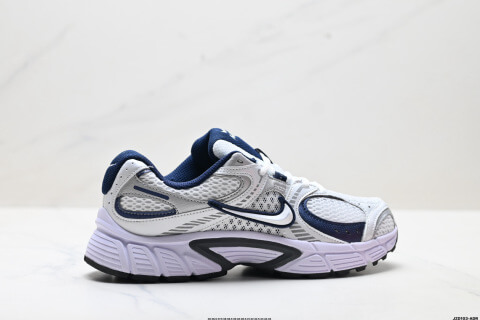 Nike V5 RNR Low-Top Casual Shoes