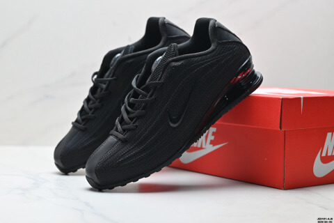 NIKE SHOX Z Sneakers