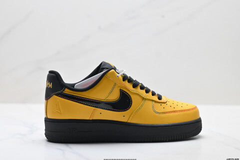 Nike Air Force 1'07 Low-Top Sneakers