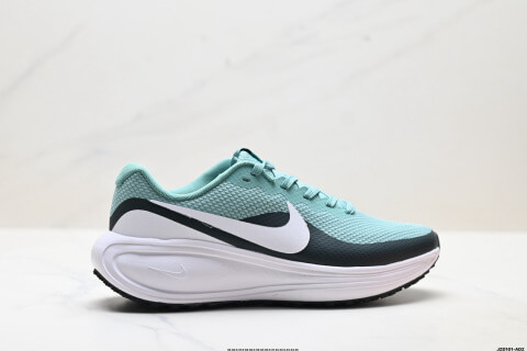 Nike REVOLUTION 8 Running Shoes