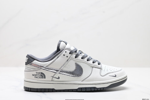 Nike Dunk Low Retro DIY High-end Custom Low-top Casual Sports Sneakers