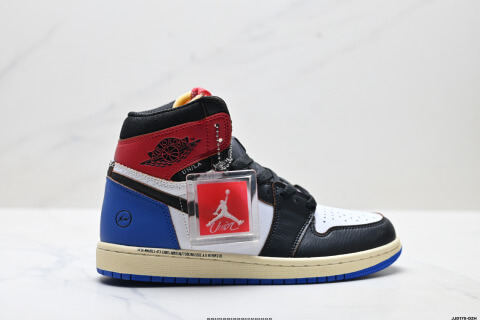 Nike Air Jordan 1 Retro High Basketball Shoes