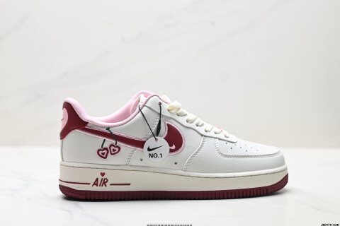 Nike AIR FORCE 1'07 Low-Top Sneakers