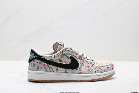 Nike Air Jordan 1 Retro Low OG Sneakers